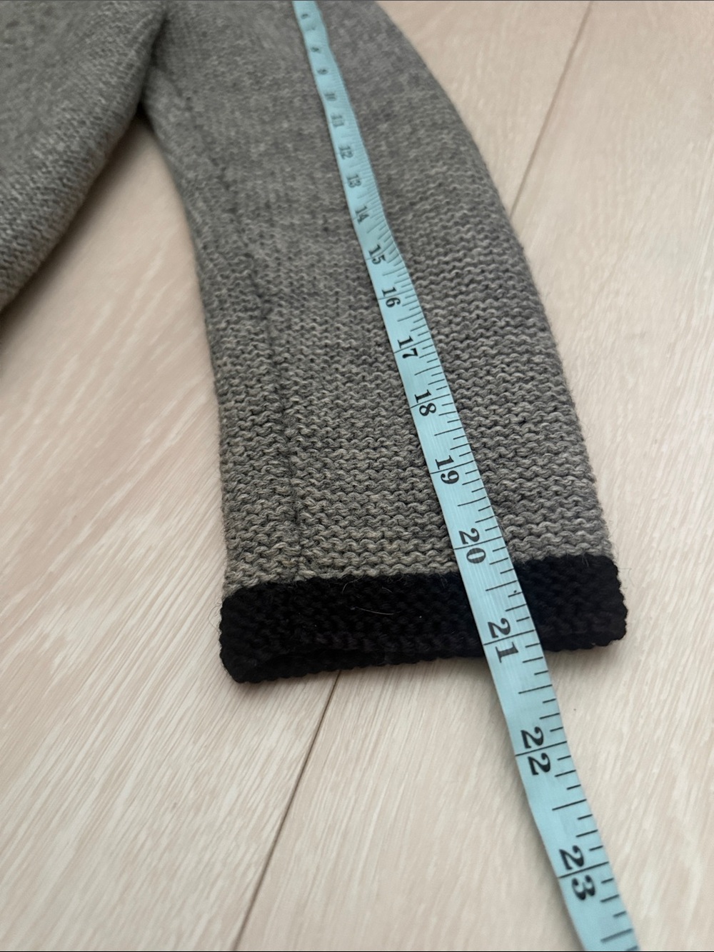 Gray Cropped Knit Blazer with Black Trim - Picture 5 of 7